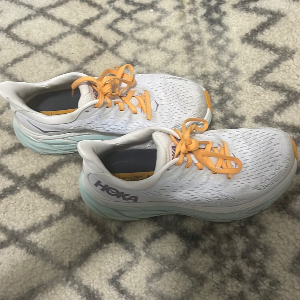 HOKA Clifton 8 sz 6